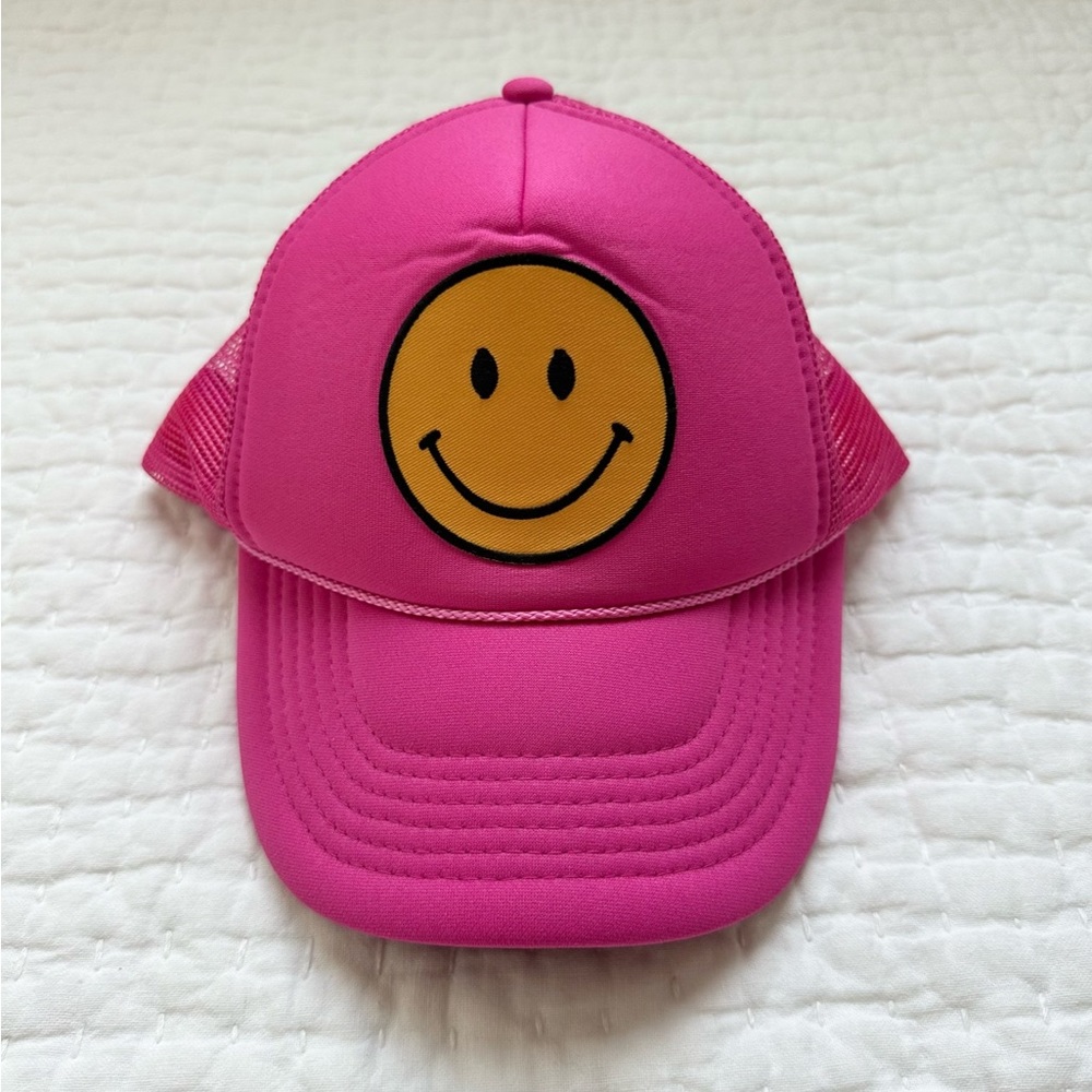 Smiley trucker hat